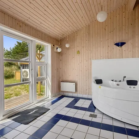 Alessia - 2km From The Sea By Interhome